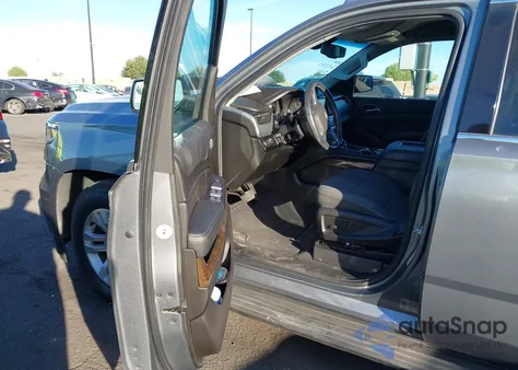 2019 Chevrolet Suburban Ls z USA, uszkodzony, nr VIN 1GNSCGKC7KR399298